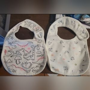 Set of two bibs
